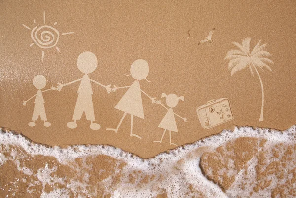 Vacaciones familiares de verano, en textura de arena húmeda — Foto de Stock