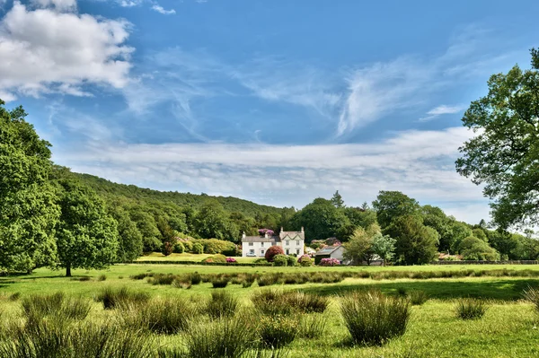 Английский загородный дом — стоковое фото