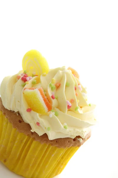 Citron cupcake isolerade i vit bakgrund — Stockfoto