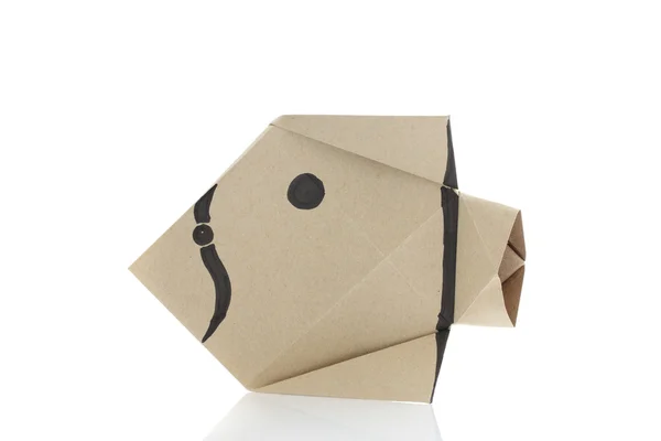 Origami peixe por reciclar papelaria — Fotografia de Stock