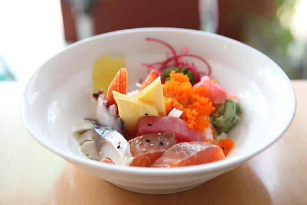 Bowl of Japanese mix sashimi don on rice — Stock Photo, Image