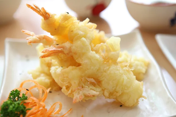 Смажені креветки темпура японському стилі — стокове фото