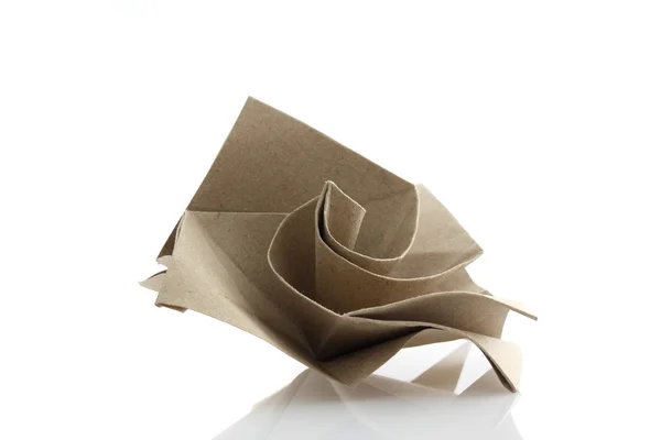 Origami rosa flor por reciclar papelaria — Fotografia de Stock