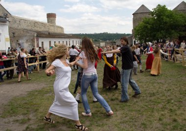 Ortaçağ dansı