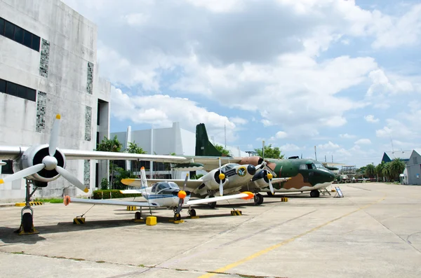 Samolot na wystawie w Muzeum RAF tajski, bangkok, — Zdjęcie stockowe