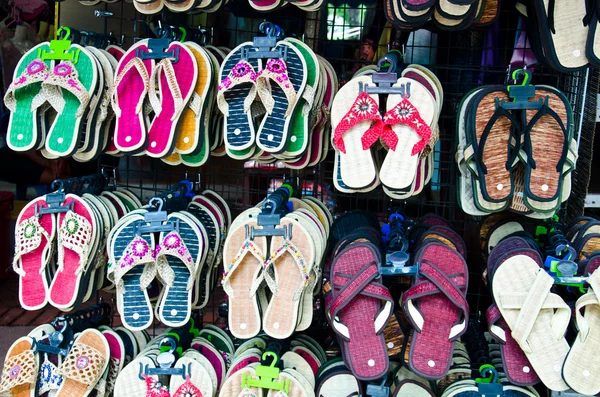 Kleurrijke schoenen — Stockfoto