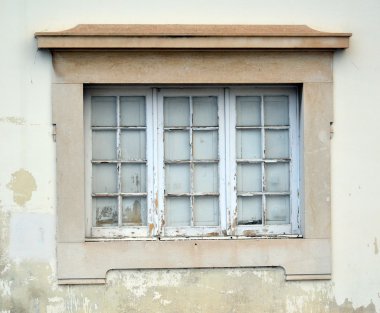 coimbra Üniversitesi eski pencere