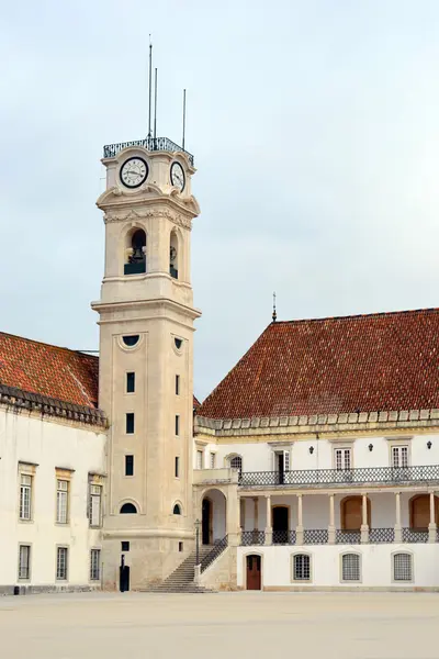 Klokketårnet på Coimbra University - Stock-foto