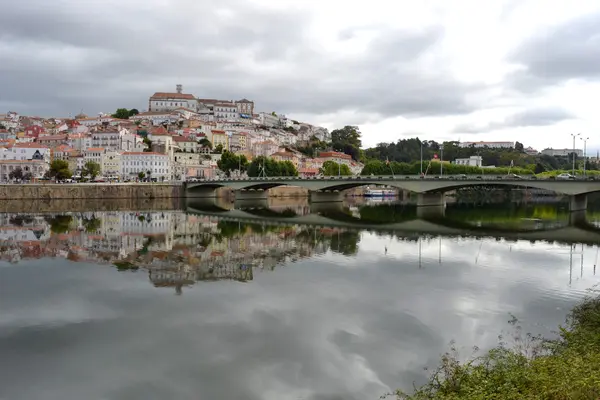 Una vista de la ciudad de Coimbra, Portugal —  Fotos de Stock