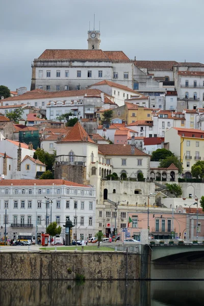 Een uitzicht op de stad coimbra, portugal — Stockfoto