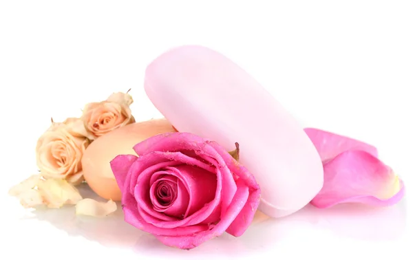 Dwa mydło z róż na białym tle — Zdjęcie stockowe