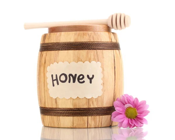 Süßer Honig im Fass mit Nieselregen isoliert auf weiß — Stockfoto