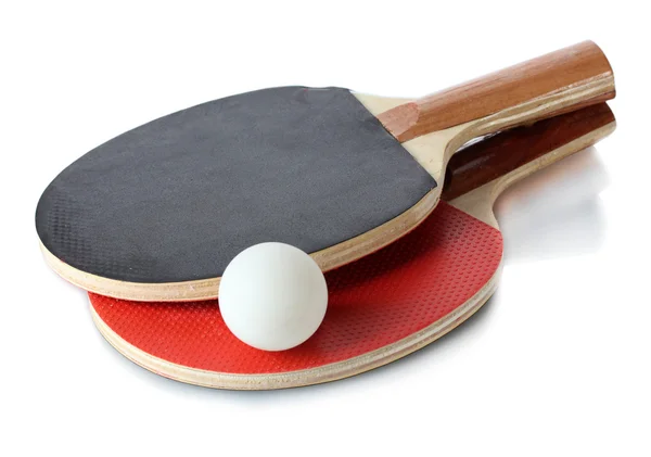 Rakiety do ping-ponga i piłka, izolowane na biało — Zdjęcie stockowe