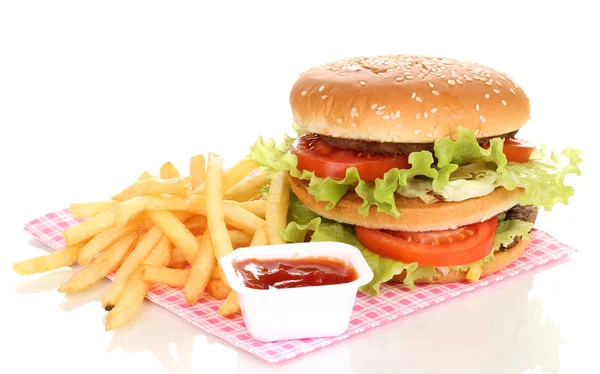 Hamburger grande e gustoso e patate fritte isolate su bianco — Foto Stock
