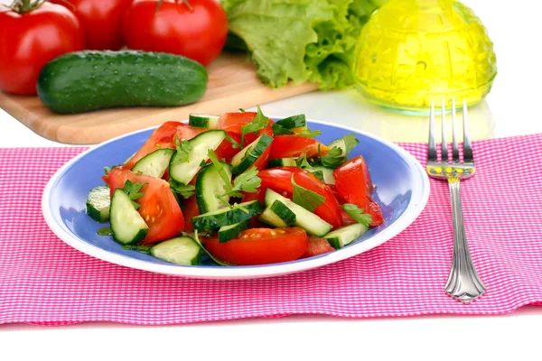 Salada fresca com tomates e pepinos — Fotografia de Stock