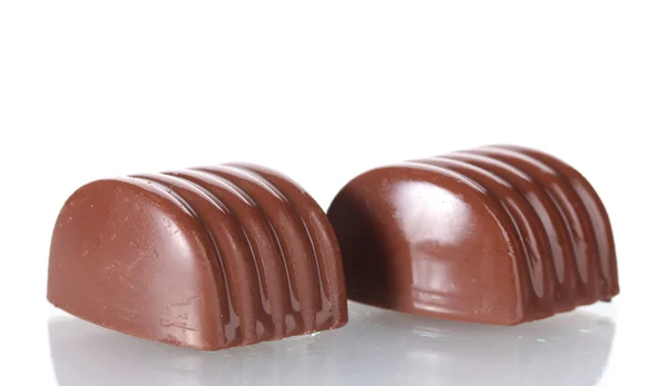 ? 上白色孤立的巧克力糖果 — 图库照片