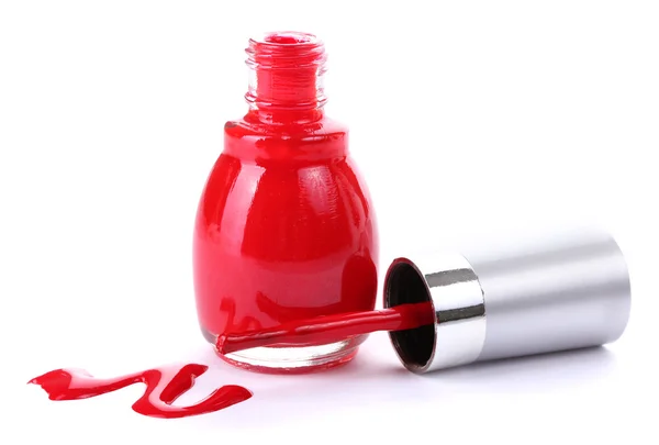 Красный лак для ногтей изолирован на белом — стоковое фото