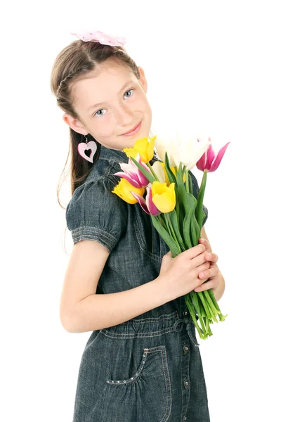 Retrato de niña hermosa con tulipanes aislados en blanco — Foto de Stock