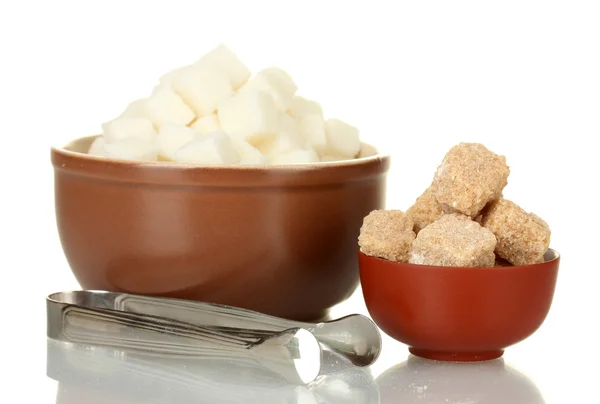 Diferite tipuri de zahăr în boluri izolate pe aproape alb — Fotografie, imagine de stoc