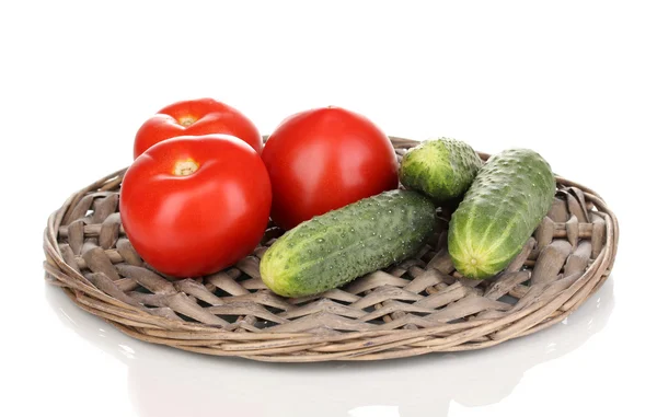Mogna gurkor och tomater isolerad på vit — Stockfoto