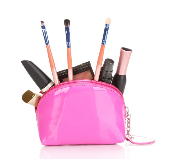 Bolsa de maquillaje con cosméticos y cepillos aislados en blanco — Foto de Stock