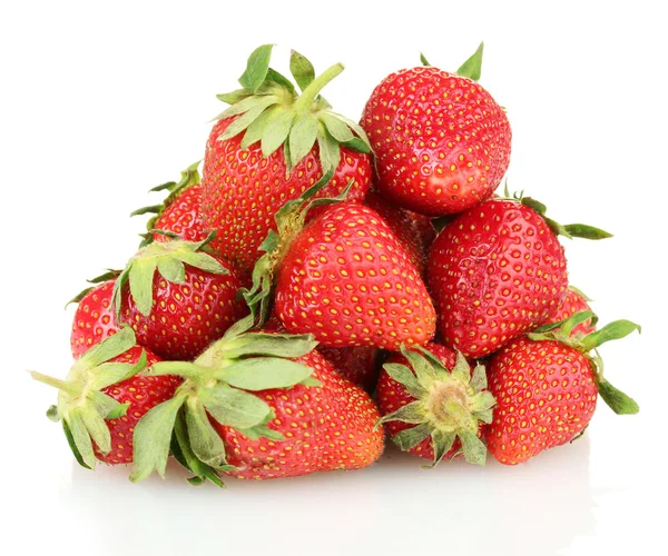 Söt mogna jordgubbar isolerad på vit — Stockfoto
