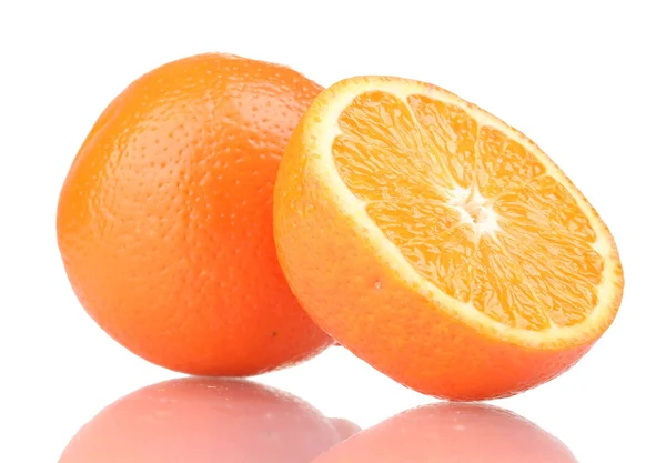 Lezzetli mandarine üzerinde beyaz izole — Stok fotoğraf