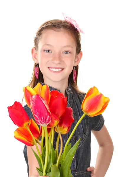 Portret van mooi meisje met tulpen geïsoleerd op wit — Stockfoto