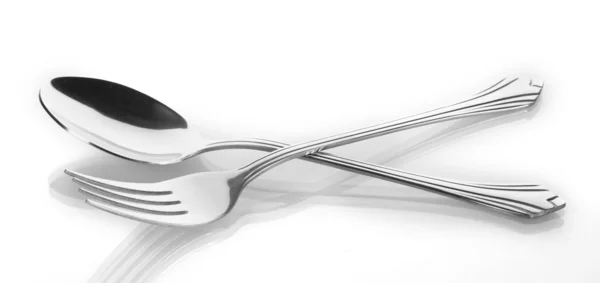 Fourchette et cuillère isolées sur blanc — Photo