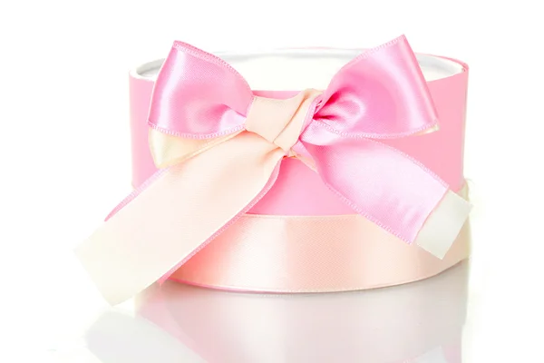 Beautirul 핑크 선물 흰색 절연 — 스톡 사진