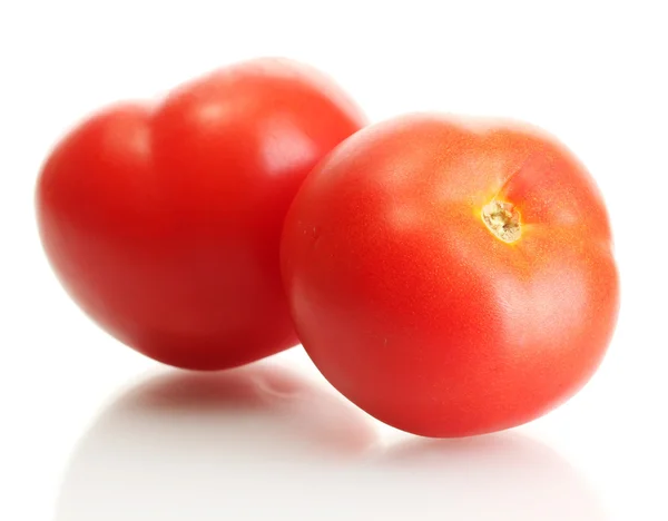 Reife rote Tomaten isoliert auf weißen — Stockfoto