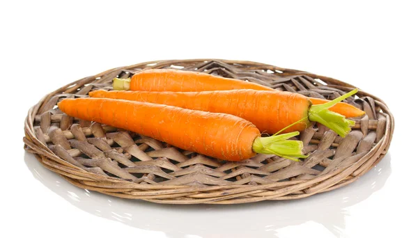 Морковь изолирована на белом — стоковое фото