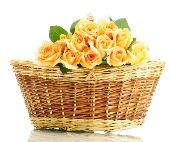 Beautiful bouquet of roses in basket isolated on white — Stock Photo, Image