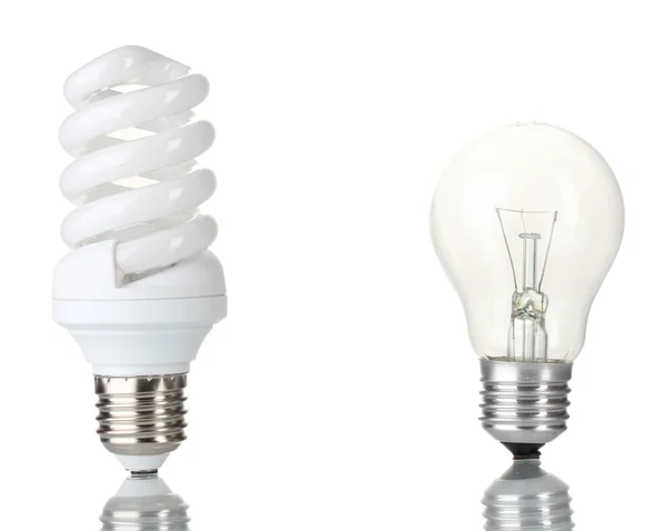 Ampoule et lampe à économie d'énergie isolées sur blanc — Photo