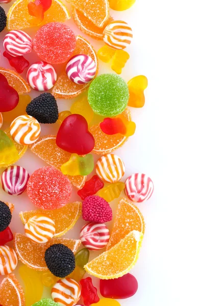 Caramelle colorate gelatina isolate su bianco — Foto Stock