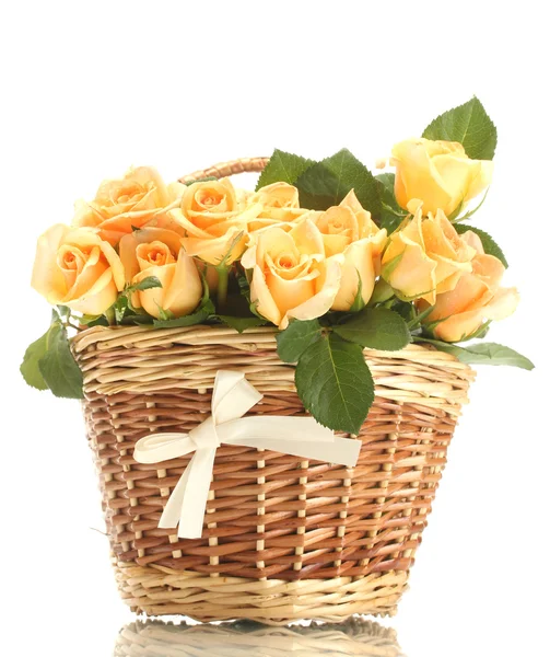 Beautiful bouquet of roses in basket isolated on white — Stock Photo, Image
