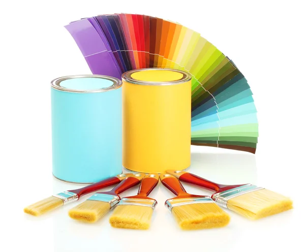 Tin cans with paint, brushes and bright palette of colors isolated on white — Stock Photo, Image