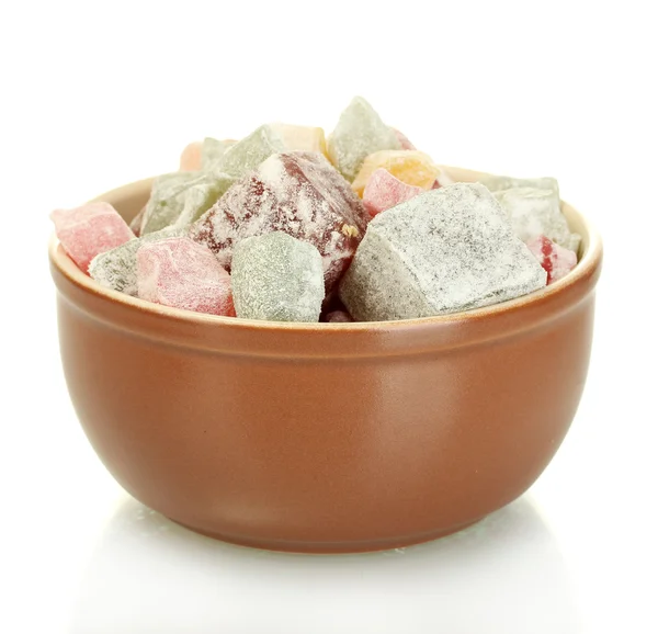 Bowl with delicious turkish delight isolated on white close-up — Stock Photo, Image