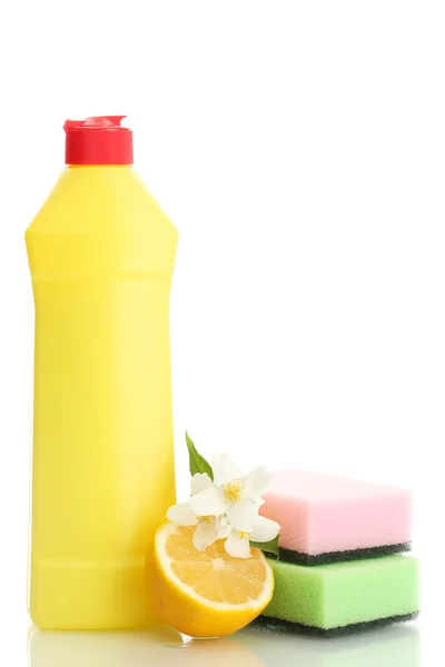 Afwasmiddel met sponzen en citroen met bloemen geïsoleerd op wit — Stockfoto