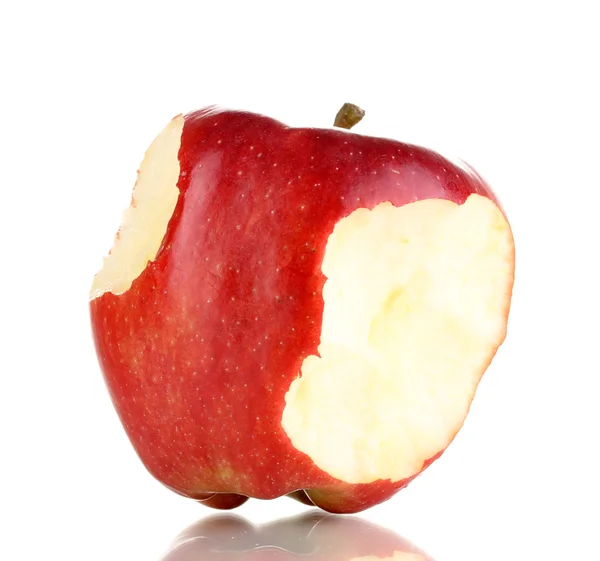 Czerwone ugryzione jabłko izolowane na białym — Zdjęcie stockowe