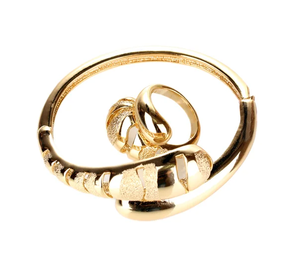 Elegante en mode paar armband en ring geïsoleerd op wit — Stockfoto