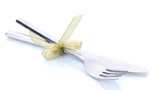 Silver gaffel och kniv bundna med menyfliksområdet isolerad på vit — Stockfoto