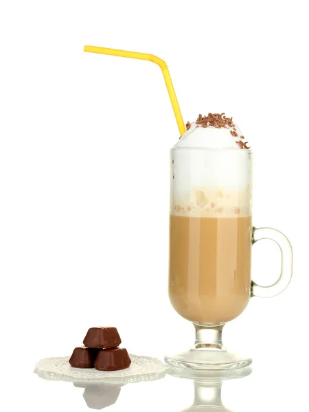 Glass of coffee cocktail with chokolate candies on doily isolated on white — Stock Photo, Image