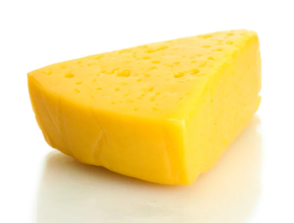 Вкусный сыр, изолированный на белом — стоковое фото