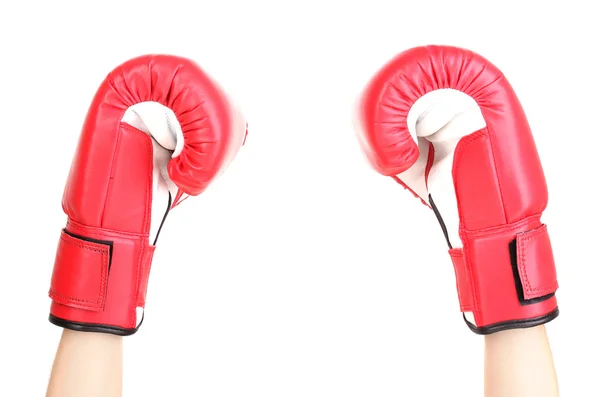 Rode bokshandschoenen op handen geïsoleerd op wit — Stockfoto