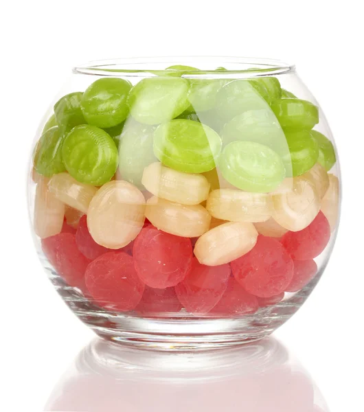 Färg godis i glas isolerade på vit — Stockfoto
