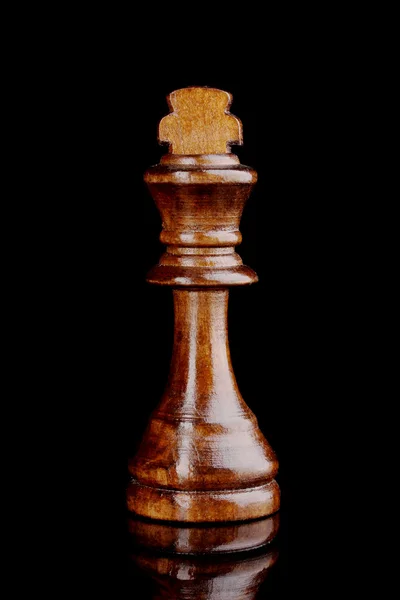 Pezzo di scacchi isolato su nero — Foto Stock