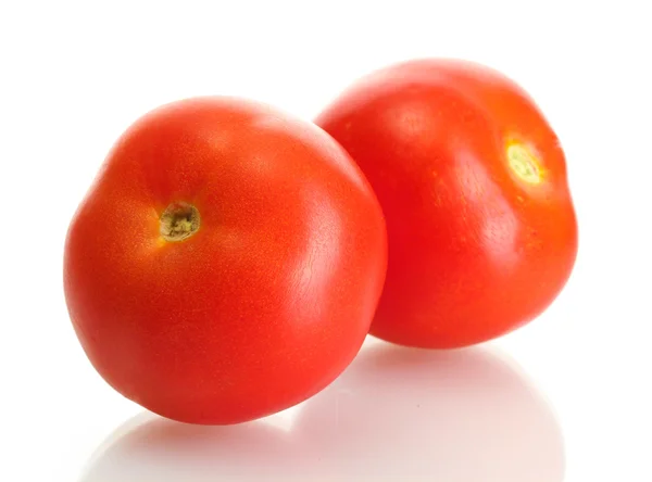 Reife rote Tomaten isoliert auf weißen — Stockfoto