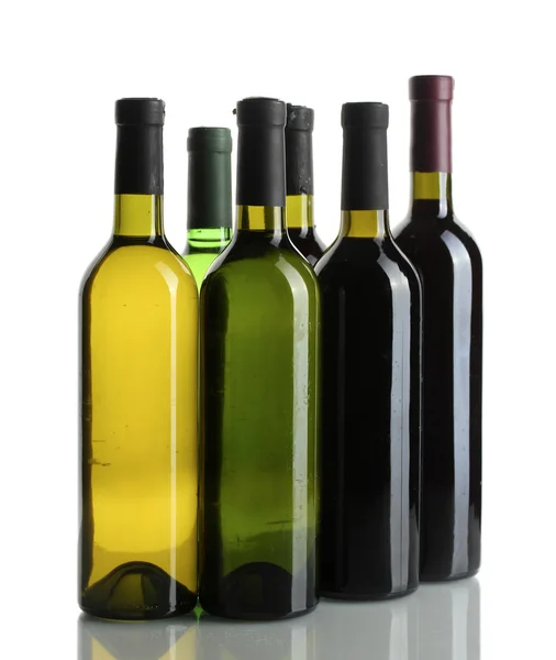 Flaskor vin isolerad på vit — Stockfoto