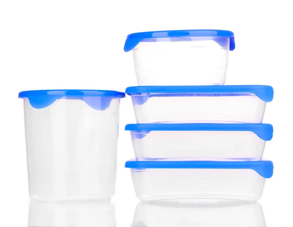 Recipientes de plástico para alimentos isolados a branco — Fotografia de Stock